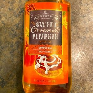 Sweet cinnamon pumpkin shower gel